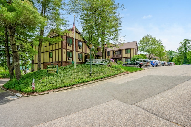 125 Warner Hill Rd Unit 74, Stratford, CT 06614 - view of front of property with uncovered parking