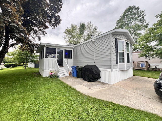 252 Old Canterbury Tpke Lot 48, Norwich, CT 06360 - manufactured / mobile home with a front yard