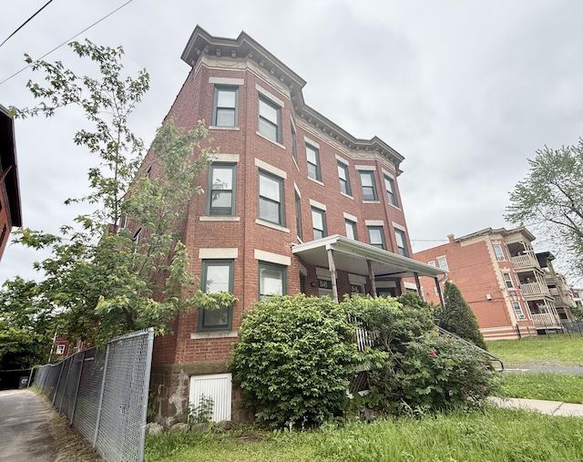 54 Edgewood St Unit A, Hartford, CT 06112 - view of building exterior