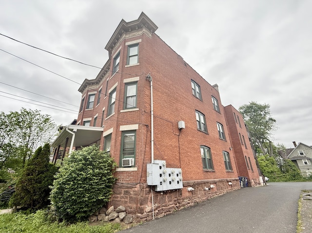 54 Edgewood St Unit A, Hartford, CT 06112 - view of building exterior