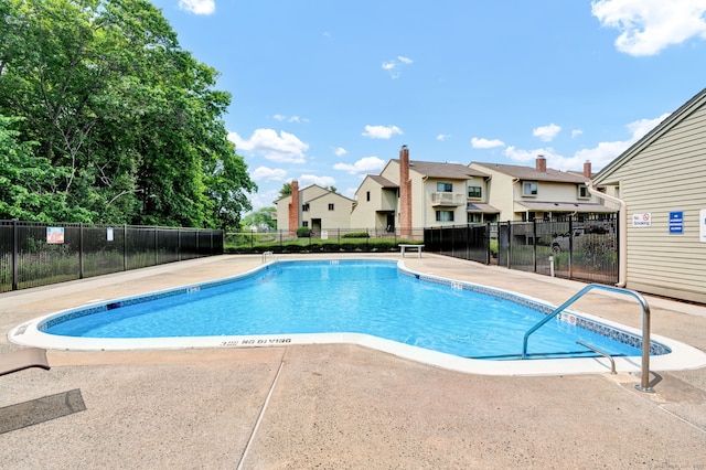 207 Summer Hill Dr Unit 207, South Windsor, CT 06074 - community pool with a patio area and a residential view