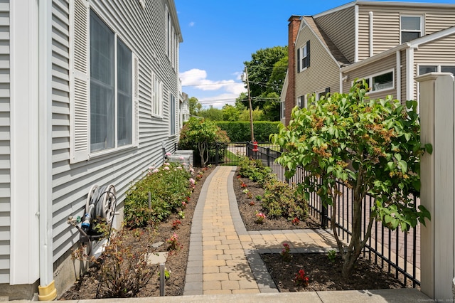 26 Parkway S, New London, CT 06320 - view of yard