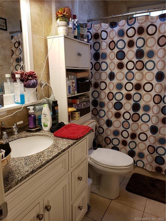 34 Katie Ln, Waterbury, CT 06708 - photo 5