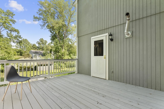 13 Williams Ct, Wolcott, CT 06716 - view of wooden terrace