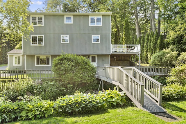 13 Williams Ct, Wolcott, CT 06716 - back of house with a deck and stairway