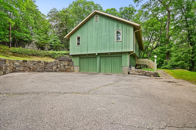 30 Bartling Dr, Easton, CT 06612 - view of side of property with a detached garage