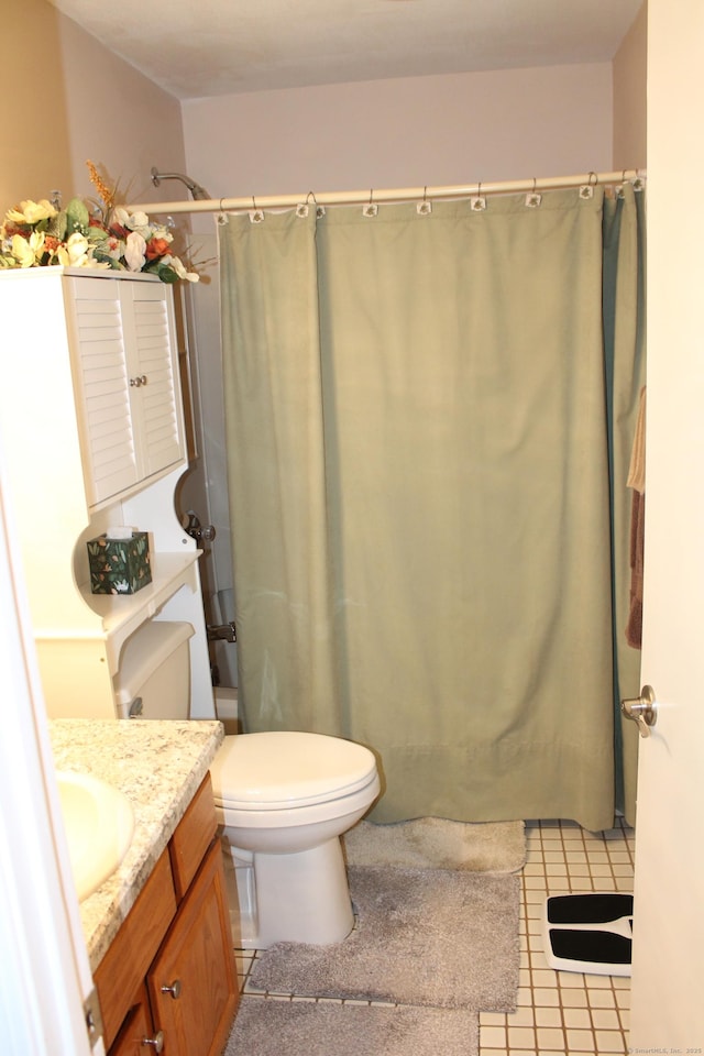 106 S Putter Dr Unit 106, Wallingford, CT 06492 - bathroom with vanity, toilet, a shower with curtain, and tile patterned floors