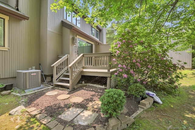 2 Edgehill Ct Unit 2, Woodbury, CT 06798 - exterior space with cooling unit and a deck
