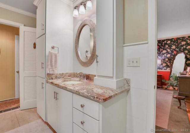 846 Arbutus St, Middletown, CT 06457 - bathroom featuring vanity and ornamental molding