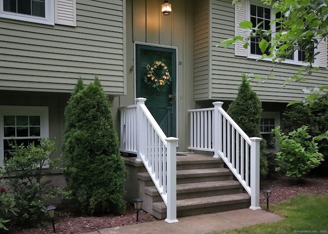 10 Brewer Rd, East Hampton, CT 06424 - view of exterior entry