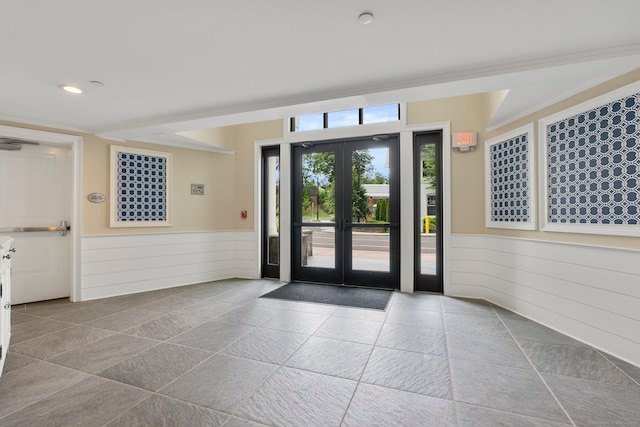 788 Farmington Ave Apt 202, Farmington, CT 06032 - foyer entrance with wainscoting, recessed lighting, and wood walls