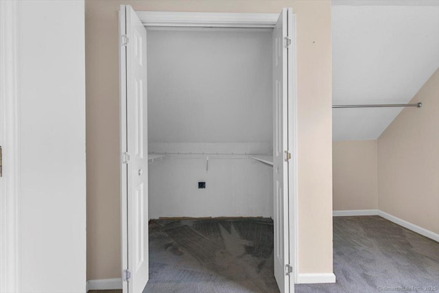 23 Salem Rd, East Hartford, CT 06118 - bathroom with baseboards