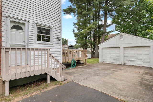 23 Salem Rd, East Hartford, CT 06118 - view of detached garage