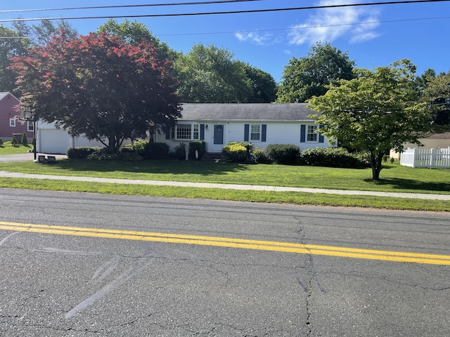 67 Geer St, Cromwell, CT 06416 - single story home with a front lawn