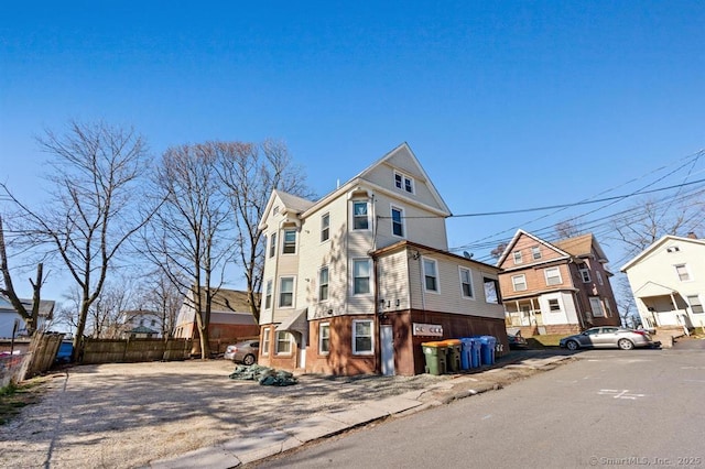 35 Hillside Ave, Meriden, CT 06451 - photo 2