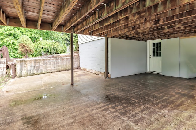 325 River Rd, Hamden, CT 06518 - view of patio