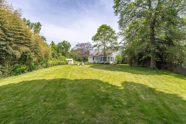 97 Spring Wood Ln, Bloomfield, CT 06002 - view of green lawn