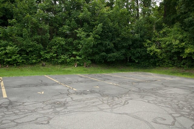 35 Mountain Village Rd Unit 15, Waterbury, CT 06706 - view of uncovered parking lot