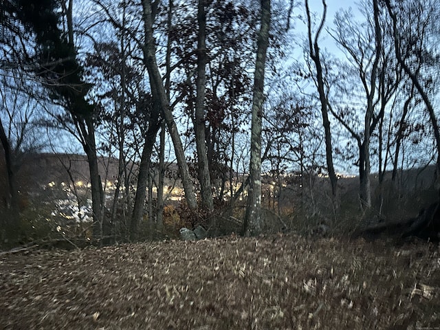 24 Burma Rd, Woodbridge, CT 06525