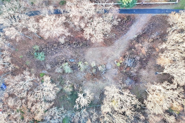 24 Burma Rd, Woodbridge, CT 06525