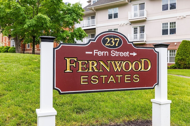 237 Fern St Apt 206W, West Hartford, CT 06119 - community / neighborhood sign featuring a yard