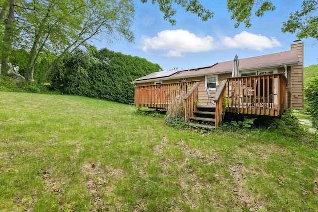23 Fenwick Ct, Groton, CT 06355 - view of grassy yard featuring a deck
