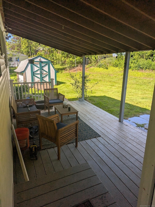 4 Lynn Ln, Windsor Locks, CT 06096 - deck with a lawn