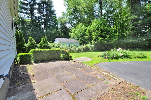 27 Prospect St, Bloomfield, CT 06002 - view of patio / terrace