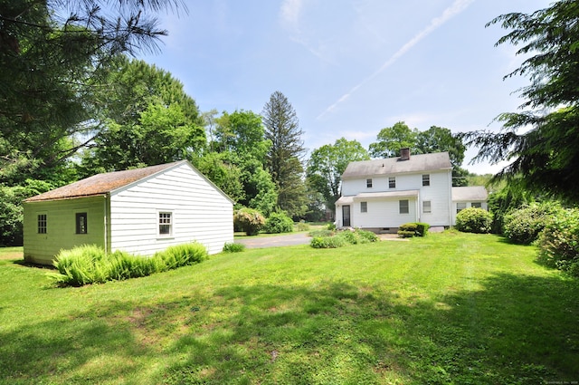 27 Prospect St, Bloomfield, CT 06002 - view of green lawn