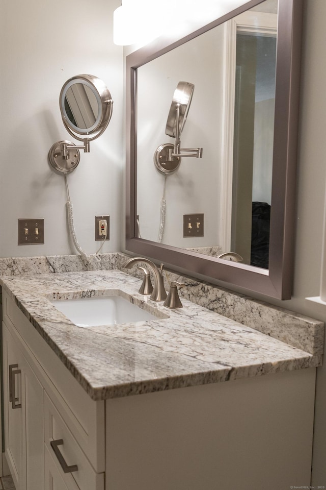 613 Ridgewood Rd, Middletown, CT 06457 - bathroom featuring vanity