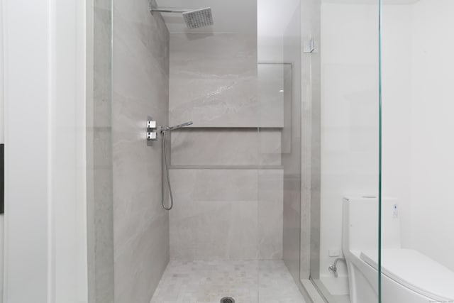 23 Wyndover Ln N, Stamford, CT 06902 - bathroom with a shower stall and toilet
