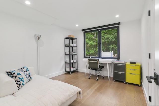 23 Wyndover Ln N, Stamford, CT 06902 - bedroom featuring light wood-style floors, recessed lighting, baseboards, and a desk