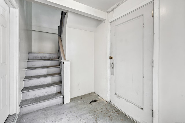 67 Ash St, Bridgeport, CT 06605 - view of stairway