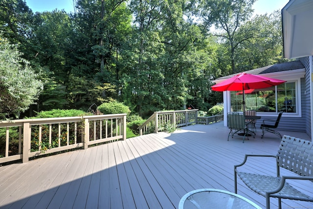 89 Pease Rd, Woodbridge, CT 06525 - deck with outdoor dining area