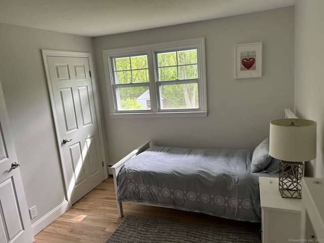 18 Great Meadow Rd, Redding, CT 06896 - bedroom with wood finished floors and baseboards