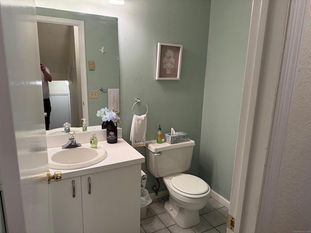 925 Oronoke Rd Unit 26F, Waterbury, CT 06708 - bathroom featuring toilet, tile patterned flooring, and vanity