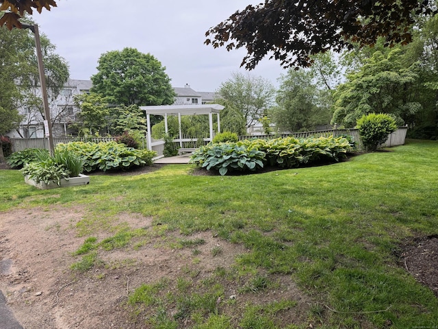 925 Oronoke Rd Unit 26F, Waterbury, CT 06708 - view of yard