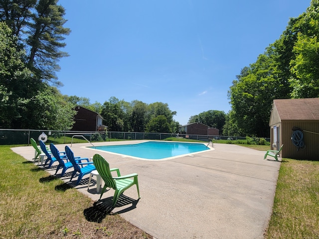 213 Baxter Rd Apt D, Mansfield, CT 06268 - community pool with a patio