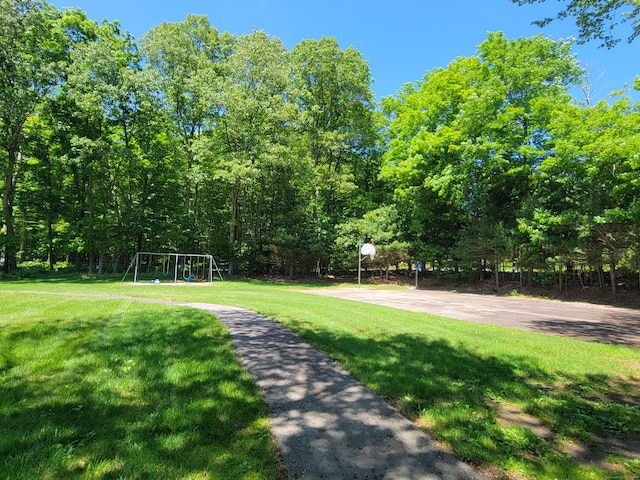 213 Baxter Rd Apt D, Mansfield, CT 06268 - view of green lawn