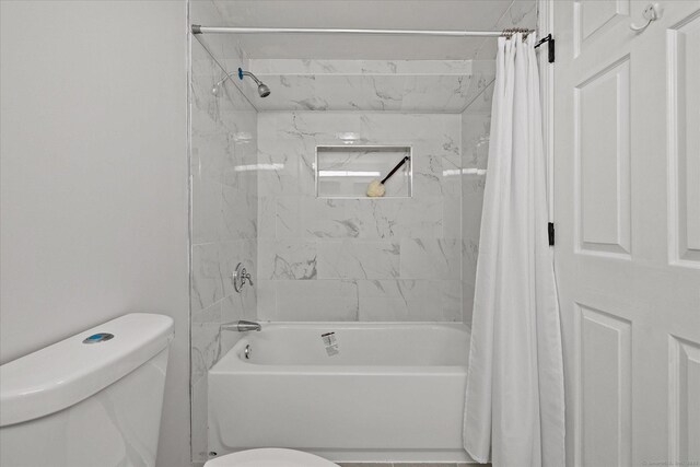 34 Pleasant St Unit 6, Plainfield, CT 06374 - bathroom with toilet and shower / bath combo with shower curtain