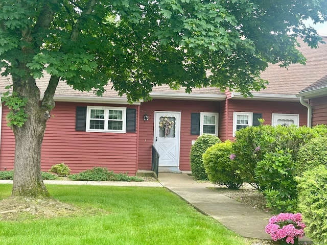 415 Lady Bug Ln Unit 415, Vernon, CT 06066 - view of front of house with a front lawn