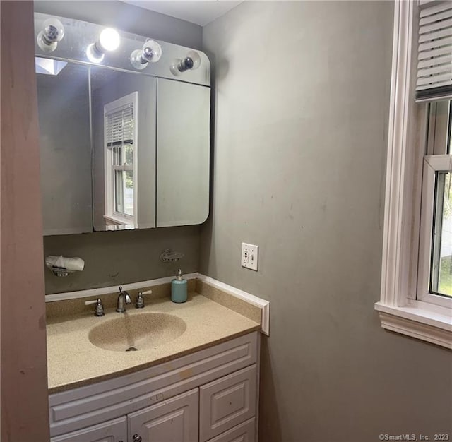 665 W Main St, West Haven, CT 06516 - bathroom with vanity