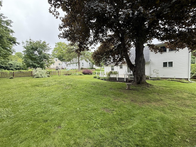 284 Gilbert Ave, Winchester, CT 06098 - view of yard