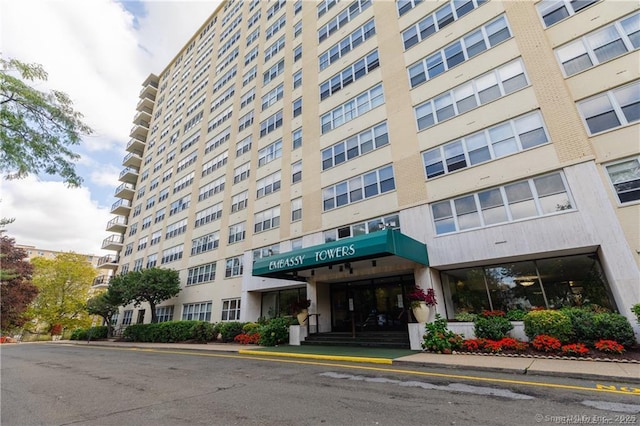 2625 Park Ave Unit 7R, Bridgeport, CT 06604 - view of apartment building / complex