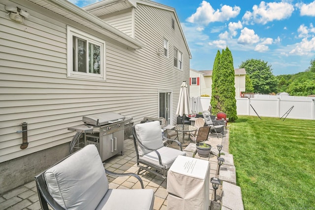 8 High Meadow Ln, Enfield, CT 06082 - view of patio / terrace