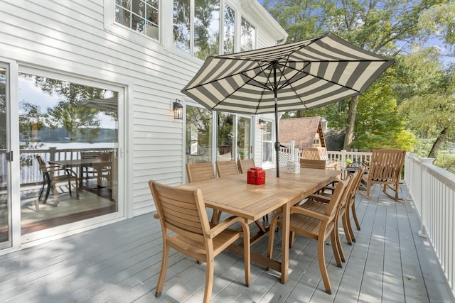 1795 Wolcott Rd, Wolcott, CT 06716 - deck with outdoor dining space