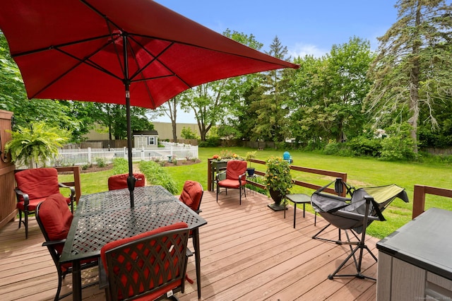 8 Maple Ave, Clinton, CT 06413 - deck with outdoor dining area