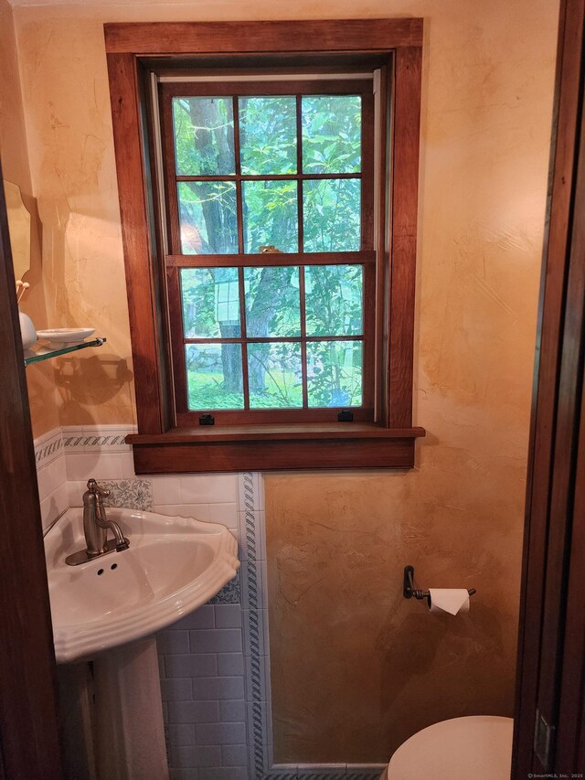 310 S Bigelow Rd, Hampton, CT 06247 - bathroom featuring toilet