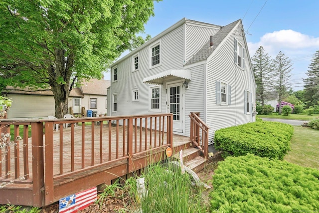 151 Mckee St, Manchester, CT 06040 - rear view of property with a wooden deck and a shingled roof