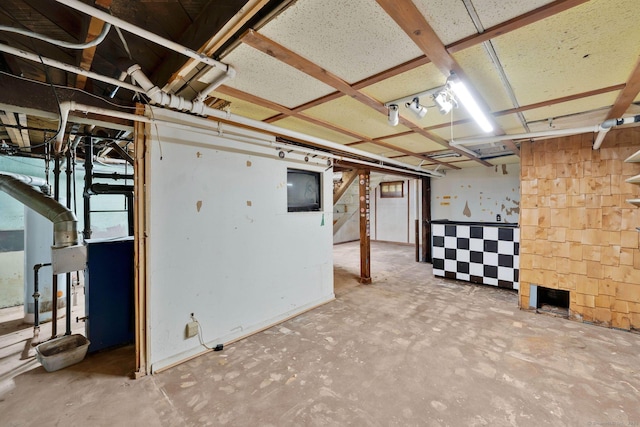 151 Mckee St, Manchester, CT 06040 - view of unfinished below grade area